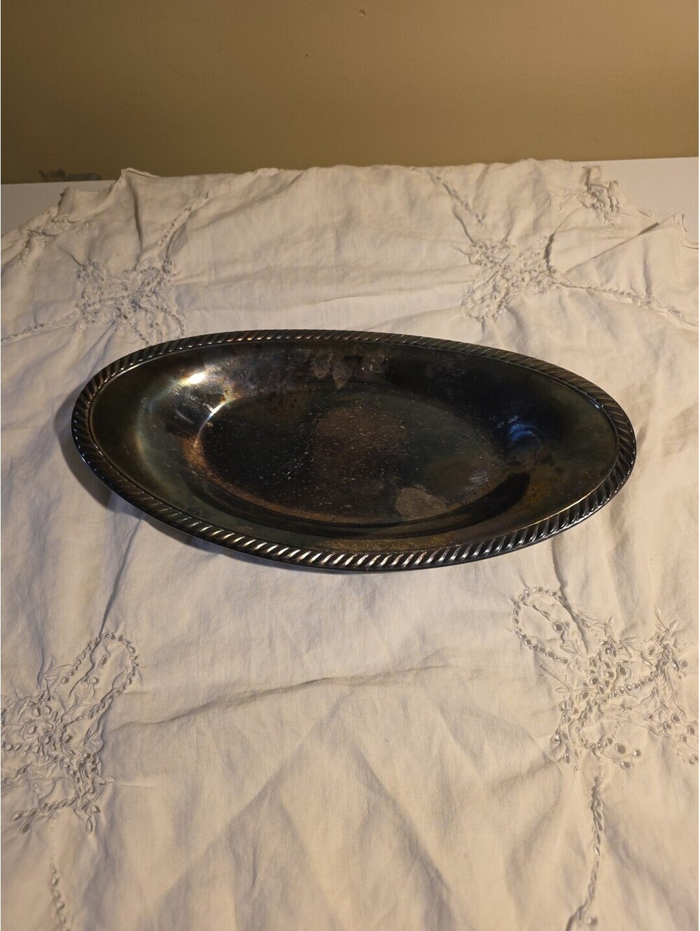 WM. A. Rogers By Oneida Ltd Silversmiths  Oval Dish